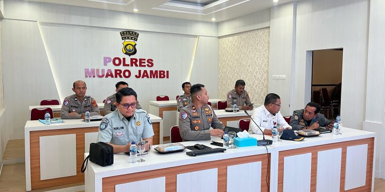 Perkuat Sinergi Keselamatan Jalan, Jasa Raharja Ikuti Forum Komunikasi Lalu Lintas di Polres Muaro Jambi