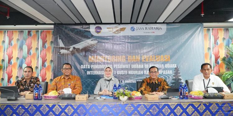 Jasa Raharja Perkuat Kolaborasi bersama stakeholder Transportasi Udara melalui Monitoring dan Evaluasi Data Penumpang Angkutan Udara Domestik di Bandara I Gusti Ngurah Rai, Bali