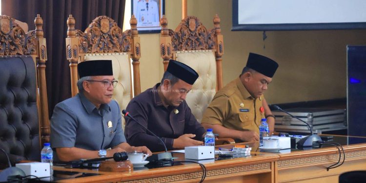 DPRD Muaro Jambi Gelar Rapat Gabungan Komisi Bersama Eksekutif Bahas Aspirasi Masyarakat