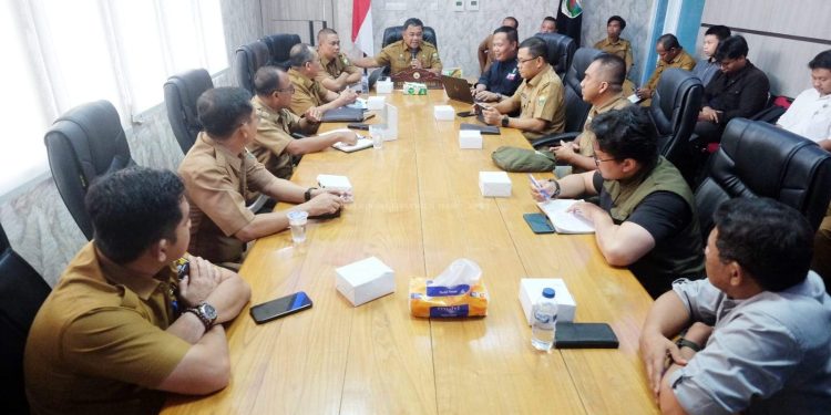 Sekda Muaro Jambi, H. Budhi Hartono Sambut Kunjungan Tim Penilai Adipura Wilayah Provinsi Jambi