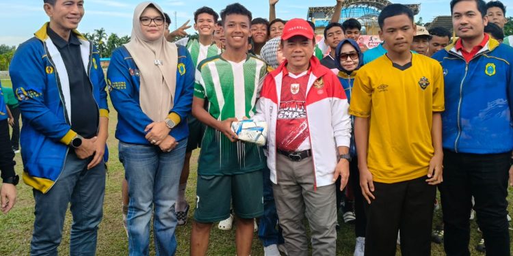 Gubernur Al Haris Dukung Pembinaan Atlet Muda Jambi Lewat Piala Soeratin