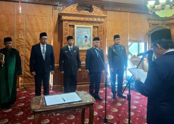 Wagub Abdullah Sani Lantik 4 Pejabat Eselon II Pemprov Jambi. Berikut Nama-namanya