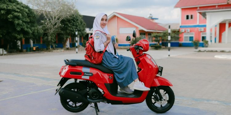 YAMAHA FAZZIO JADI MOTOR FAVORIT PELAJAR JAMBI