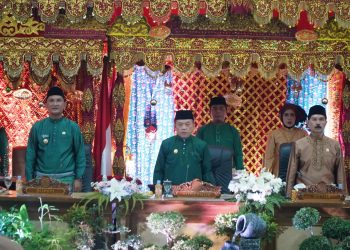 Gubernur Al Haris Ajak Bupati/Wali Kota Bangun Daerah dengan Semangat Kebersamaan dan Inovasi