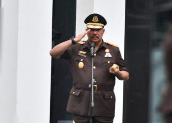 Di Moment Gelaran Upacara Hari Pahlawan, Kajati Ajak Anak Bangsa Berjuang dengan Ilmu, Empati dan Pengabdian