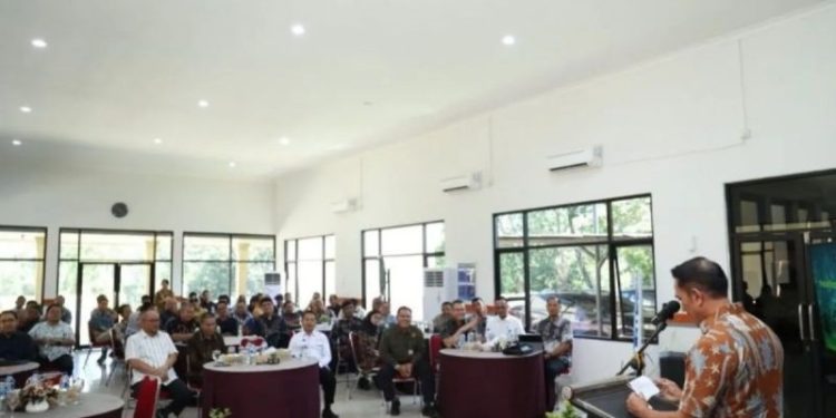 PTPN IV PalmCo Latih Petani Manajemen Budidaya Kelapa Sawit Berkelanjutan